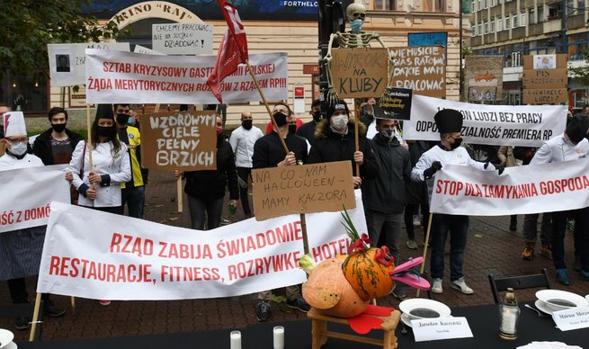 Protest branży gastronomicznej w Łodzi, 3.11.2020r., fot. East News
