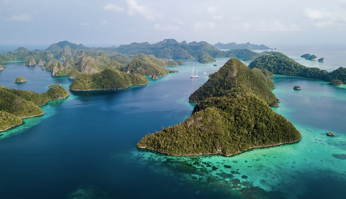 Jeszcze 20 lat temu indonezyjski archipelag Raja Ampat borykał się z wieloma problemami, dziś uznawany jest za "ostatni raj na Ziemi", fot. Shutterstok