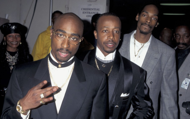 2Pac, MC Hammer i Snoop Dogg.