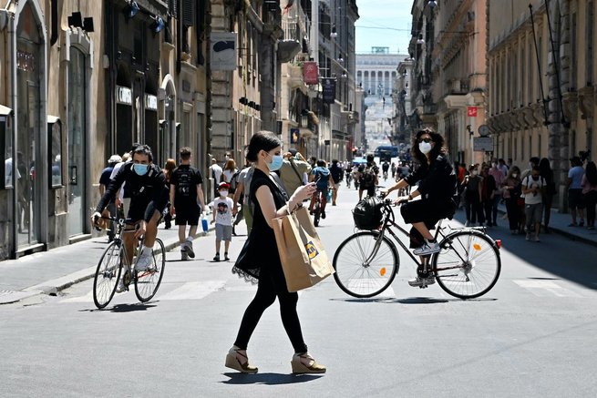Rzym tuż po poluzowaniu obostrzeń, 23.05.2020, fot. East News