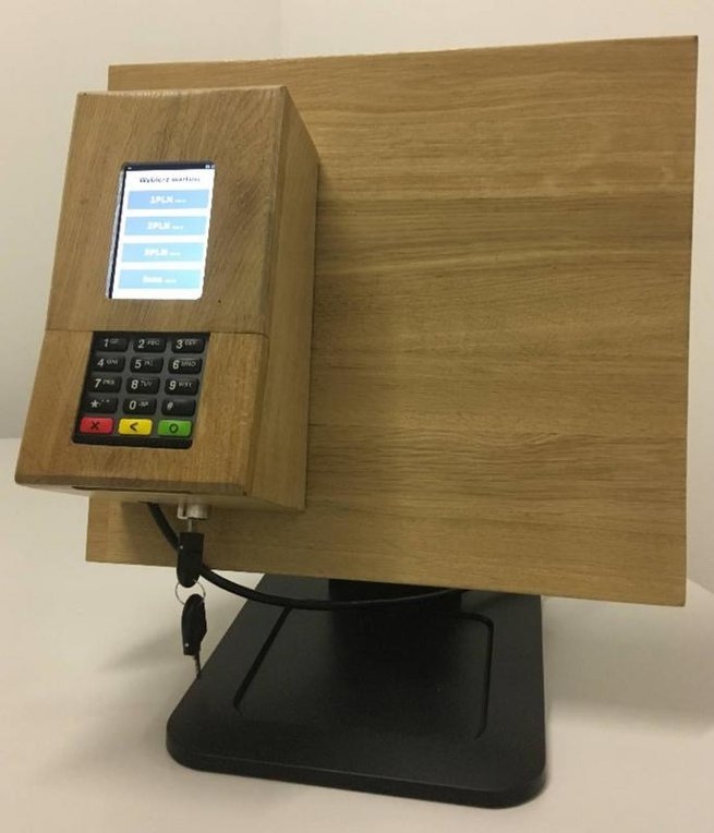 Tak wygląda prototyp donacjomatu Hilltech. Ofiaromaty mają wyglądać podobnie. Fot. Hilltech